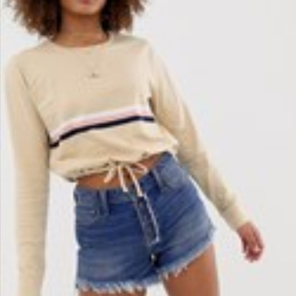 Hollister Boyfriend Long Sleeves T-Shirt - Picture 9 of 9